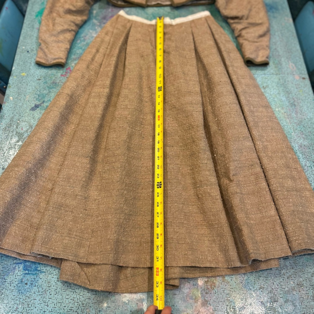 Shakespearean Shrug Set - Picture 15 of 16